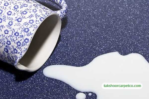 پاک کردن لکه شیر از فرش